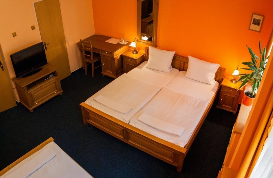 Hotel A Restaurace U Hrncire Kutna Hora Bagian luar foto