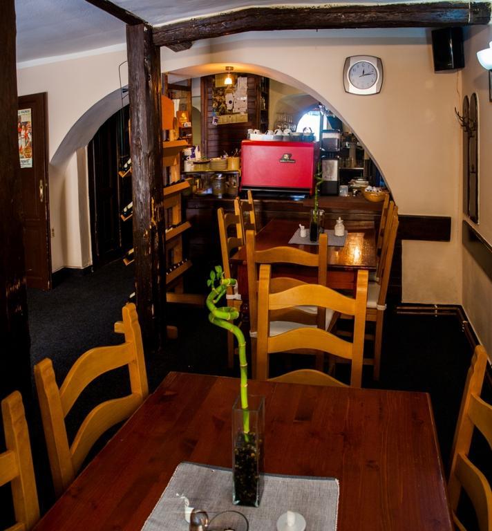 Hotel A Restaurace U Hrncire Kutna Hora Bagian luar foto
